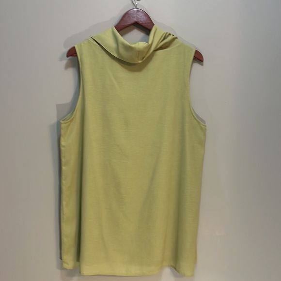 Royce Cowl Neck Sleeveless Top, Green Quantum Apparel Blouse Women’s L - Picture 3 of 8